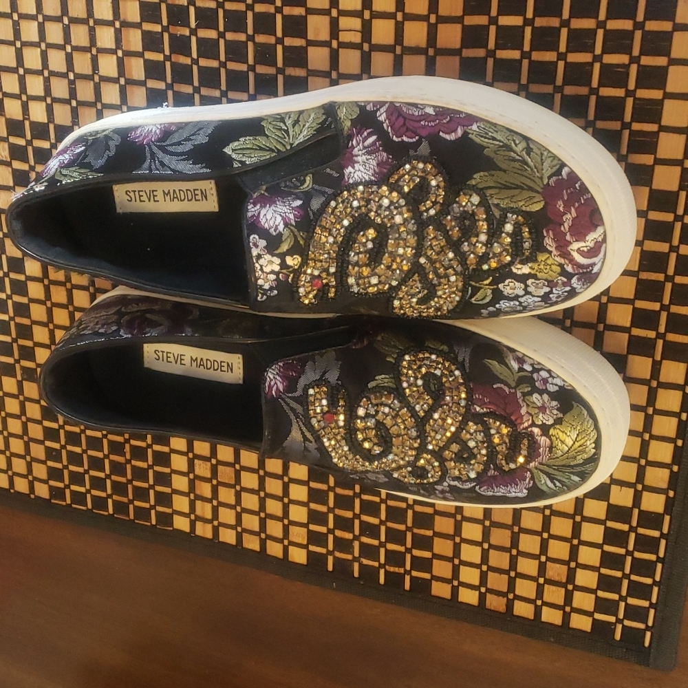 Steve Madden Slip on Shoes